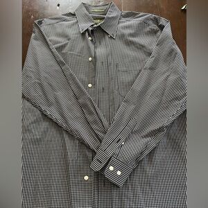 Eddie Bauer wrinkle resistant 100% cotton authentic outdoor outfit